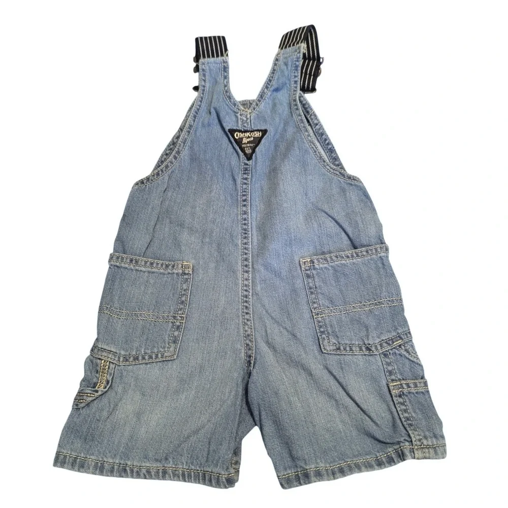 OshKosh B'gosh Baby 2T Denim Shortalls Light Blue Wash Cargo Short Overalls Bib